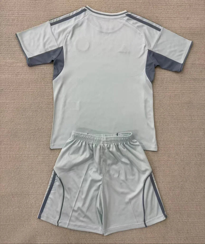 Charlotte 25/26 Gray Pre-Game Kids Jersey Set