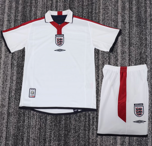 England Home 2004 Kids Kit (Includes Shorts)