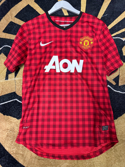 (SALE) Size M / Man Utd Home 12/13 / V. Persie 20