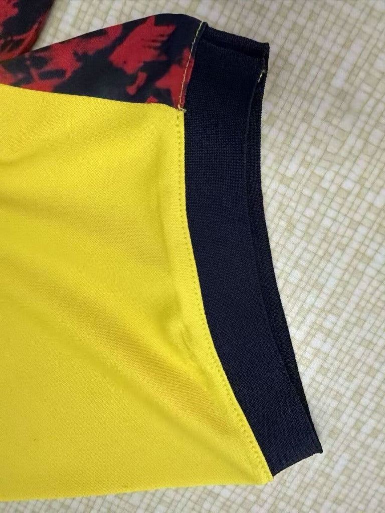Ecuador 26/27 Yellow/Black Home Jersey