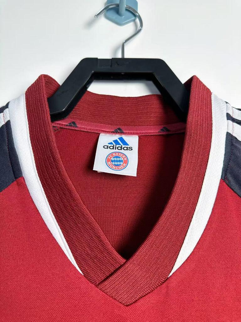 FC Bayern Munich 2001/02 Vintage Retro Home Jersey