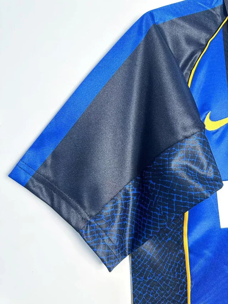 Inter Milan 2001/02 Vintage Retro Home Stadium Jersey