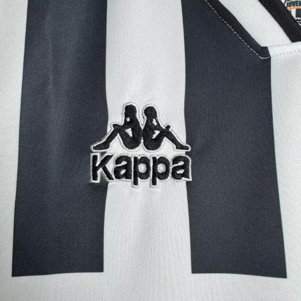 Juventus 1995/96 Vintage Retro Home Jersey