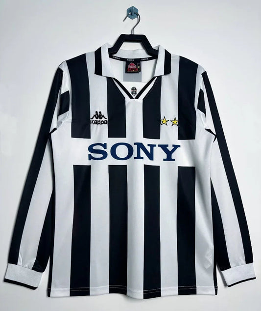 Juventus 1995/97 Vintage Retro Home Long Sleeves Jersey