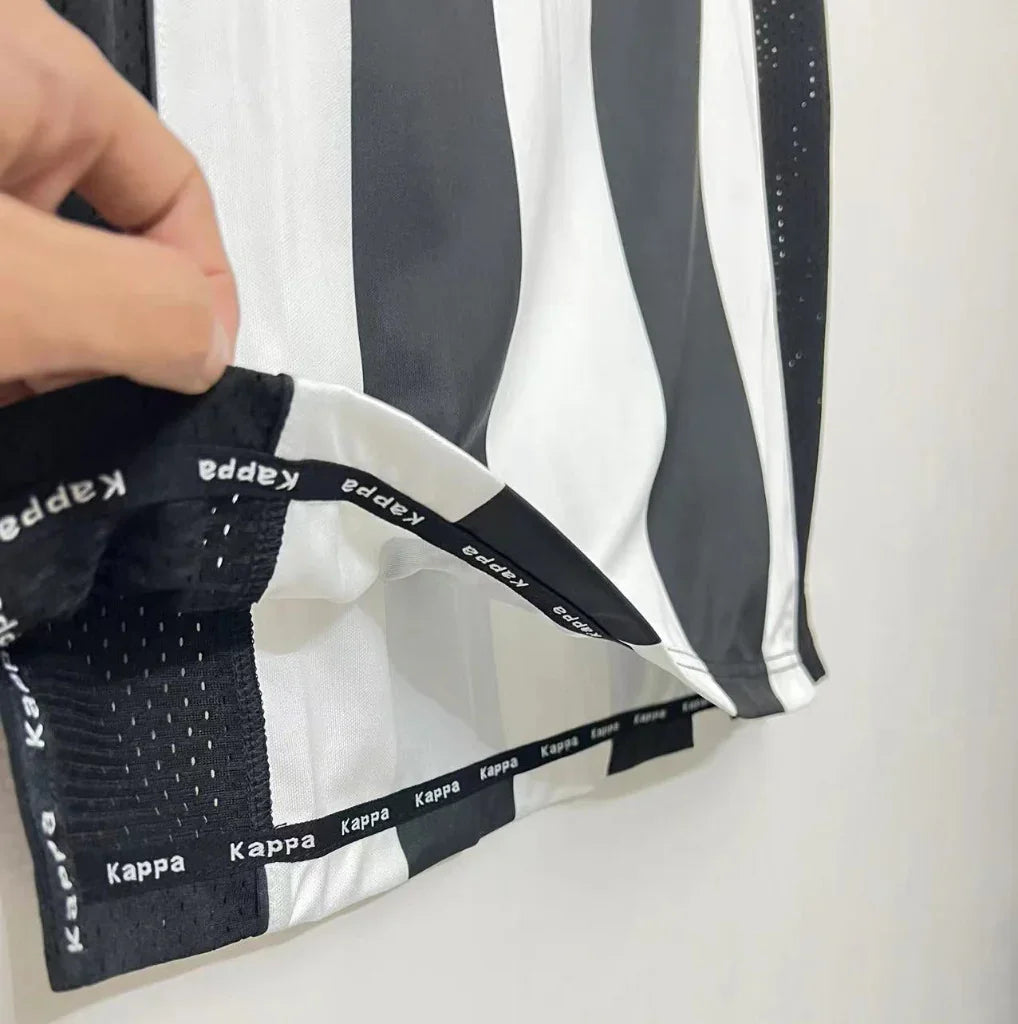 Juventus 1997/98 Vintage Retro Home Jersey