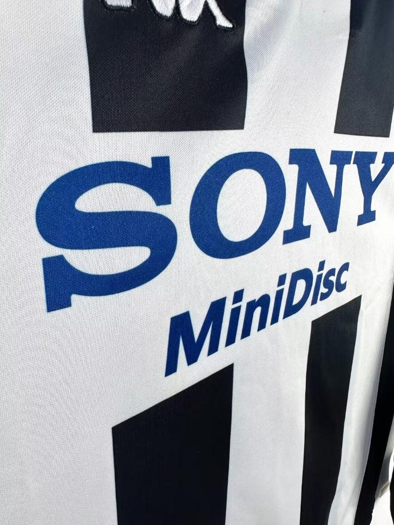 Juventus 1997/98 Vintage Retro Home Jersey