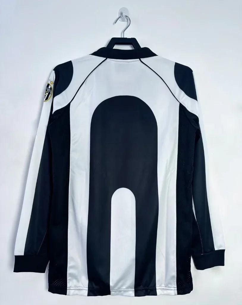 Juventus 1997/98 Vintage Retro Home Jersey