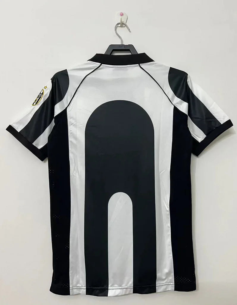 Juventus 1997/98 Vintage Retro Home Jersey
