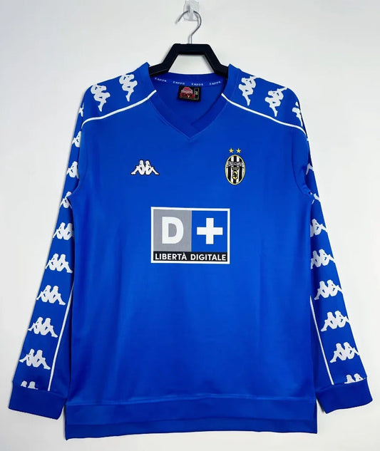 Juventus 1999/00 Vintage Retro Away Jersey