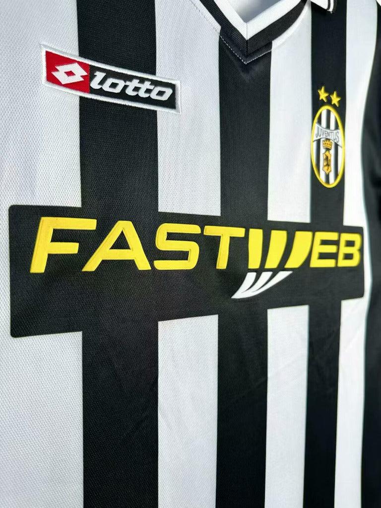 Juventus 2001/02 Vintage Retro Home Jersey