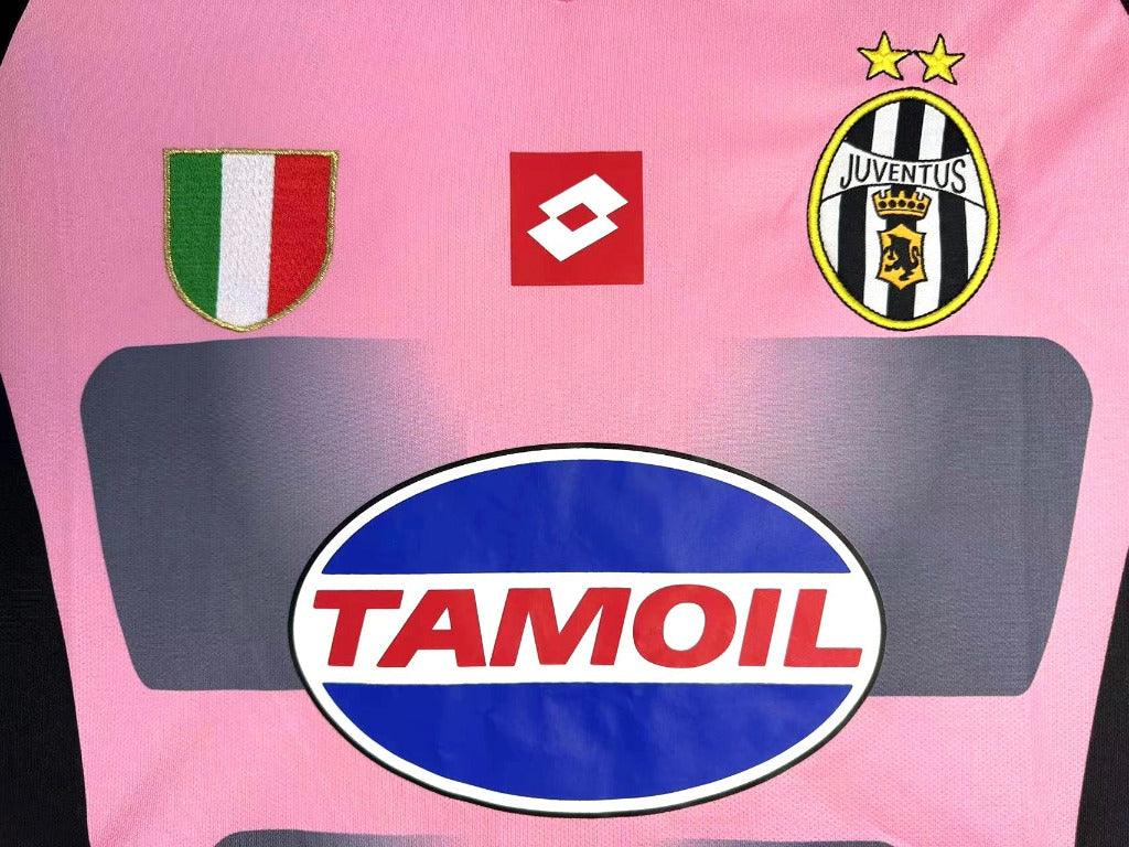 Juventus 2002/03 Vintage Retro Pink and Black Goalkeeper Jersey