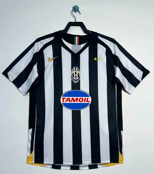 Juventus 2005/06 Vintage Retro Home Jersey