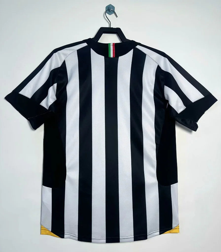 Juventus 2005/06 Vintage Retro Home Jersey
