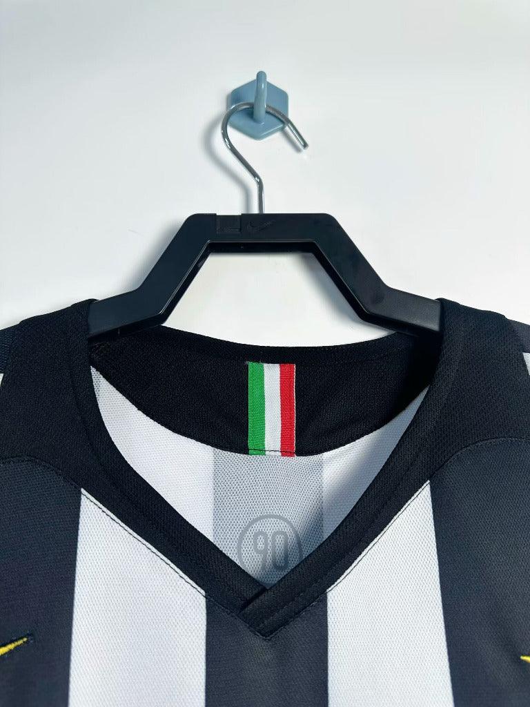 Juventus 2005/06 Vintage Retro Home Jersey