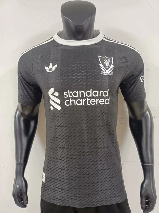 Liverpool 25/26 Black Goalkeeper Player Version Jersey