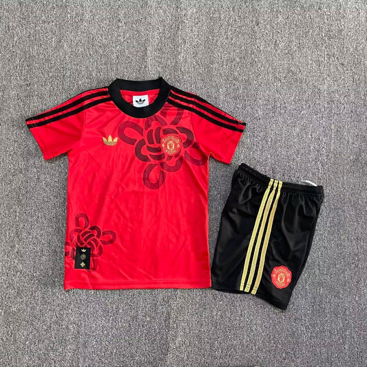 Manchester United 2026 Red/Black Kids Jersey Set